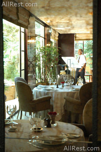 Hotel Juana 18